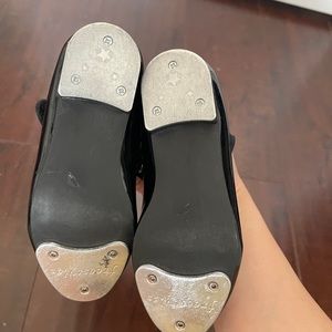Size 9 kid tap shoes